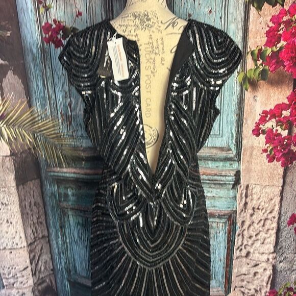 Meet your retro beauty NWT black beaded flapper dress, size XL - Picture 14 of 16